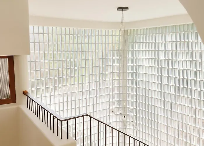 La Sauvagere - Art Deco Face A Omaha Villa