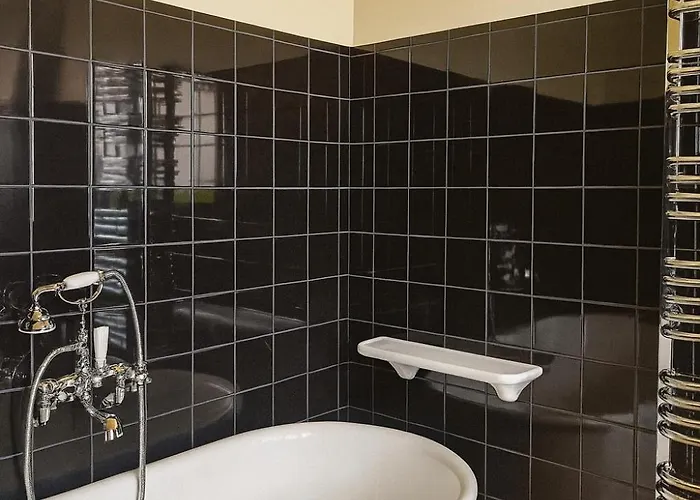 La Sauvagere - Art Deco Face A Omaha