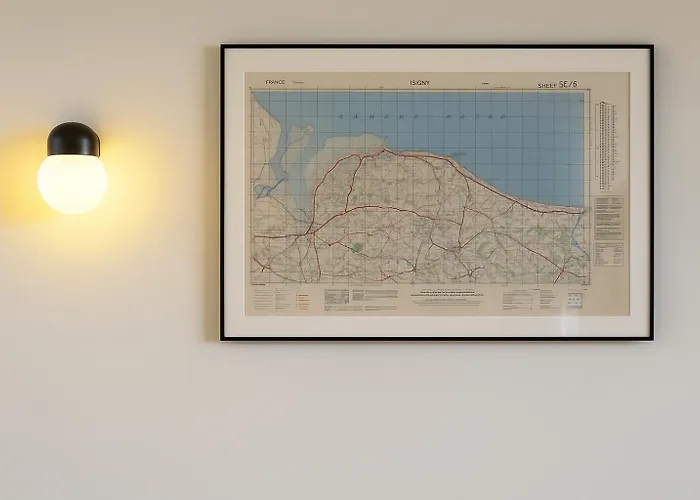 La Sauvagere - Art Deco Face A Omaha Villa *